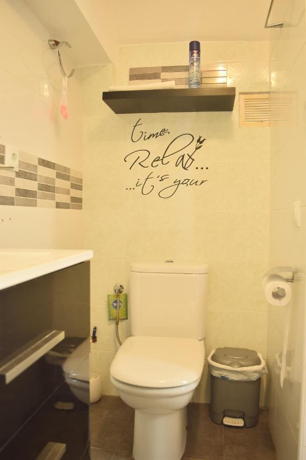 Apartamento Barbacoa, Piscina Y Playa ปวยบลา เด ฟาร์นัลส์ ภายนอก รูปภาพ