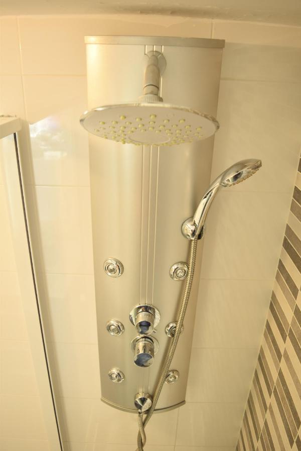 Apartamento Barbacoa, Piscina Y Playa ปวยบลา เด ฟาร์นัลส์ ภายนอก รูปภาพ