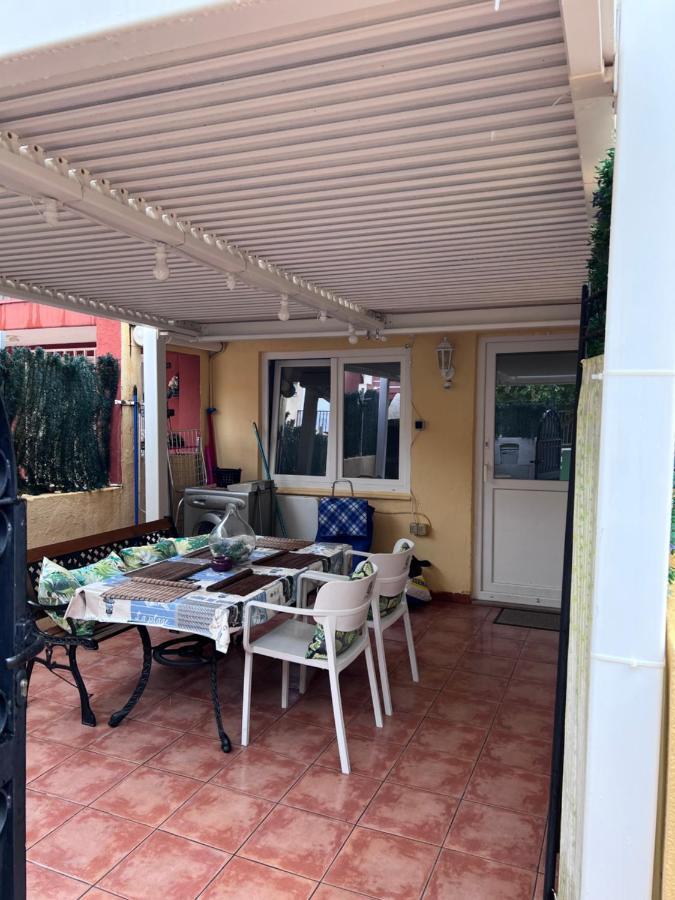 Apartamento Barbacoa, Piscina Y Playa ปวยบลา เด ฟาร์นัลส์ ภายนอก รูปภาพ