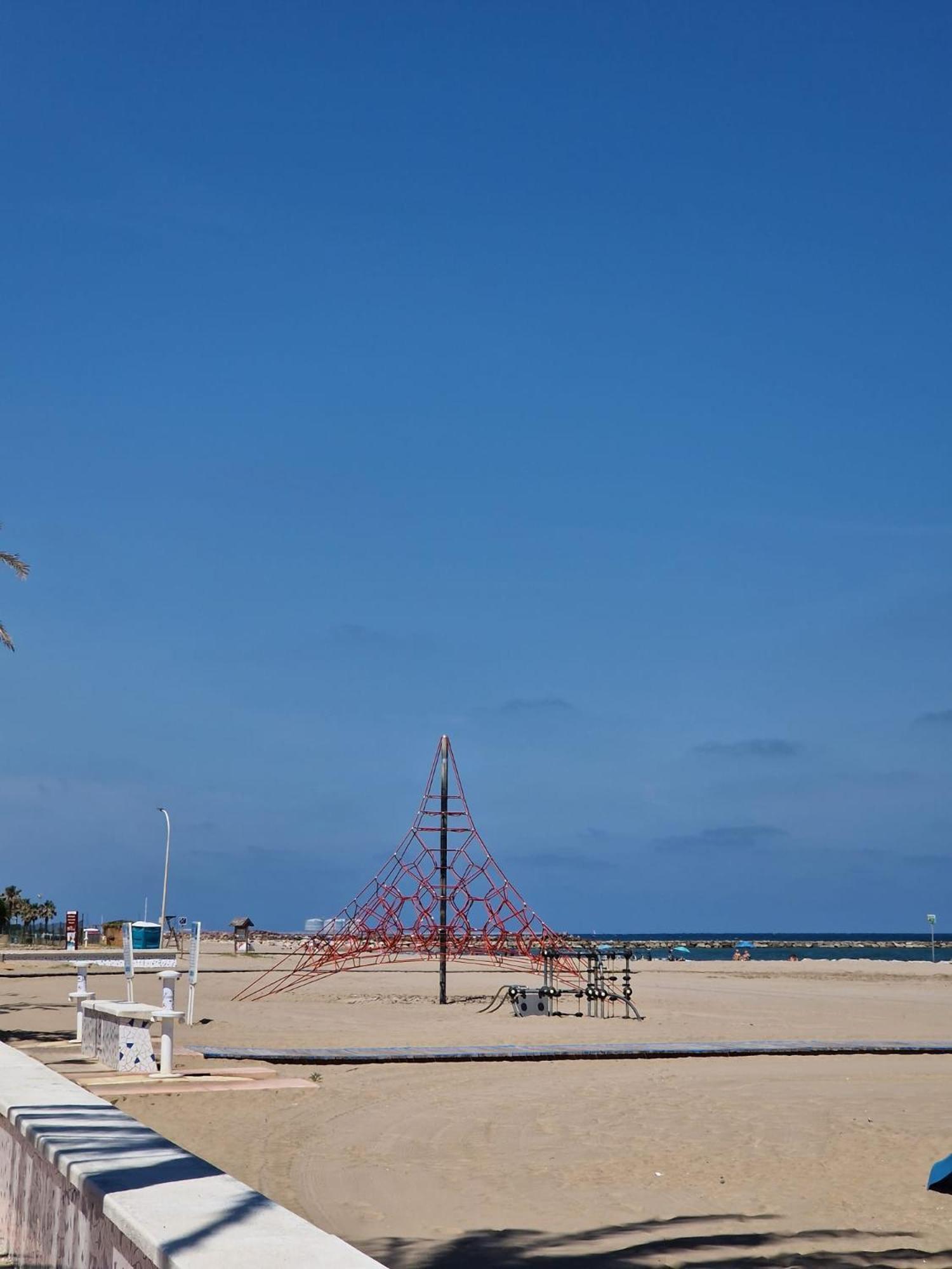 Apartamento Barbacoa, Piscina Y Playa ปวยบลา เด ฟาร์นัลส์ ภายนอก รูปภาพ