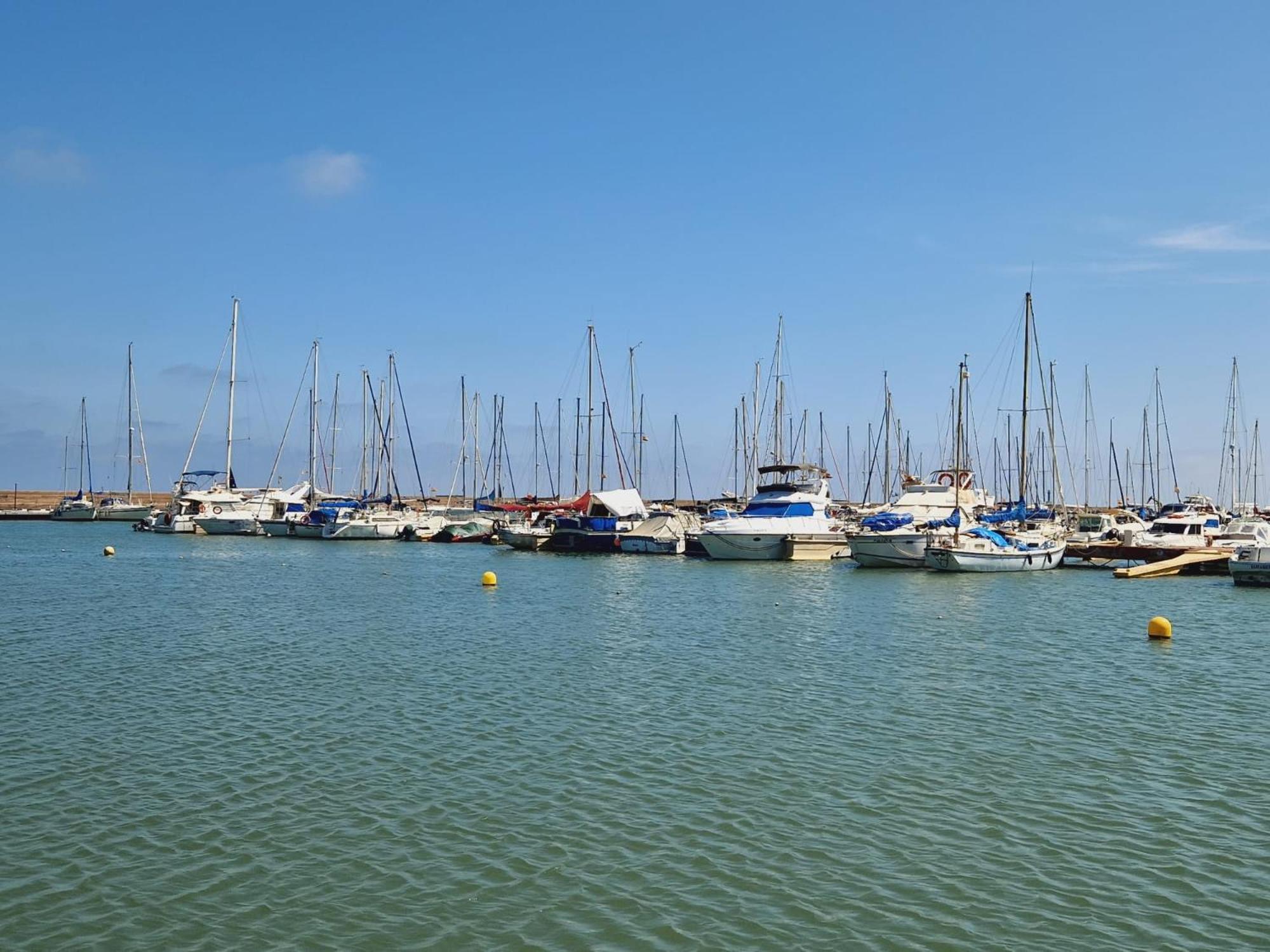 Apartamento Barbacoa, Piscina Y Playa ปวยบลา เด ฟาร์นัลส์ ภายนอก รูปภาพ