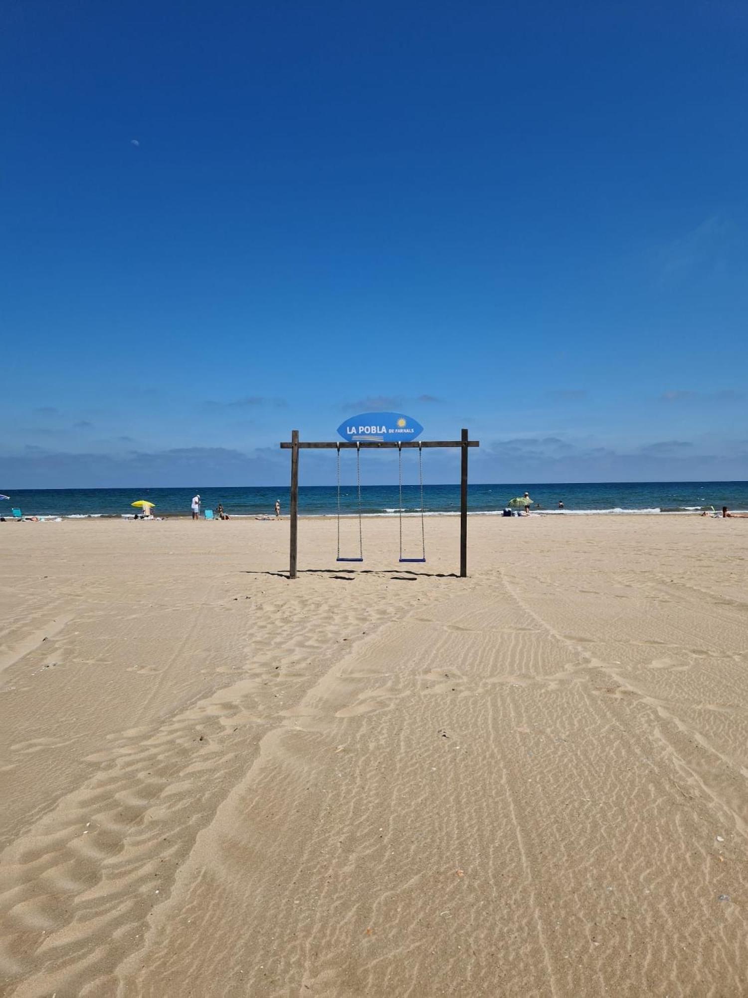Apartamento Barbacoa, Piscina Y Playa ปวยบลา เด ฟาร์นัลส์ ภายนอก รูปภาพ