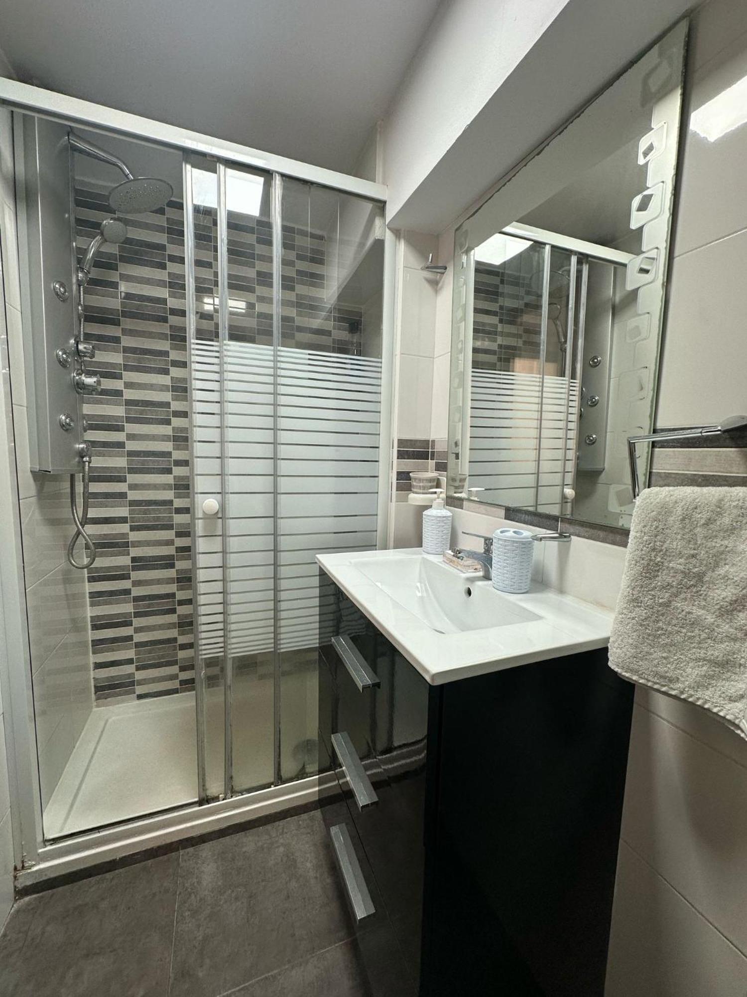 Apartamento Barbacoa, Piscina Y Playa ปวยบลา เด ฟาร์นัลส์ ภายนอก รูปภาพ