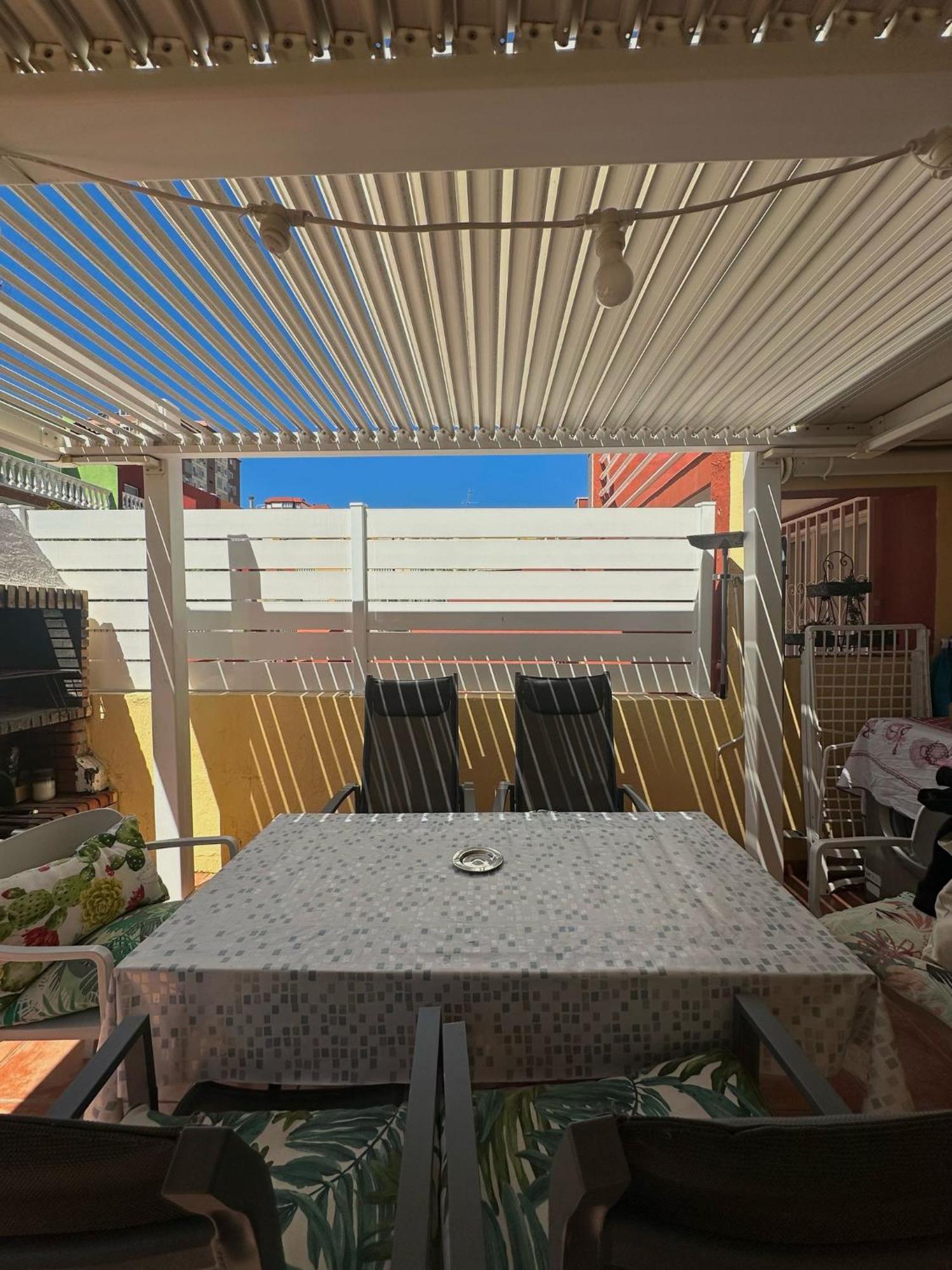 Apartamento Barbacoa, Piscina Y Playa ปวยบลา เด ฟาร์นัลส์ ภายนอก รูปภาพ