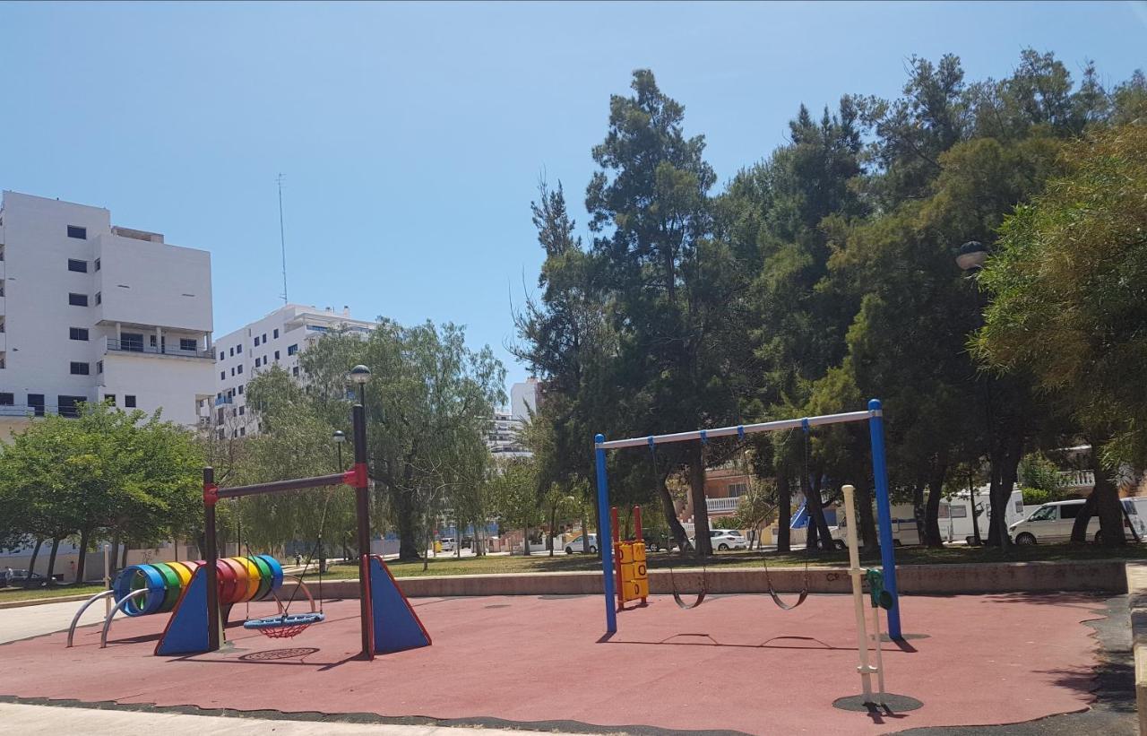 Apartamento Barbacoa, Piscina Y Playa ปวยบลา เด ฟาร์นัลส์ ภายนอก รูปภาพ